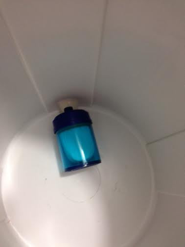 Filtro de agua para supervivencia o campismo FiltrEOZ con contenedor igloo 20 Litros